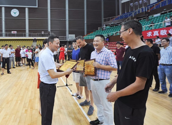 尊时凯龙·(中国区)人生就是搏